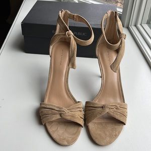 Banana Republic Suede heels
